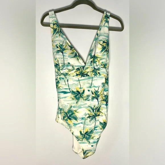 NWT XXL Old Navy Deep-V One-Piece Bathing Suit - Picture 3 of 9